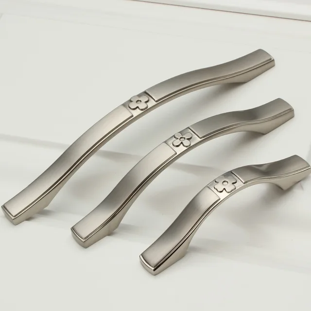 Best Price Hole Pitch 64mm/96mm Zinc alloy Modern handle Kitchen Furniture handle drawer handle silver color Best Price Hole Pitch 64mm/96mm Zinc alloy Modern handle Kitchen Furniture handle drawer handle silver color