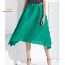 ISSEY сложенная юбка средней длины Лето Европейская станция сплошной цвет свободная талия тонкая и средняя длина полуюбка