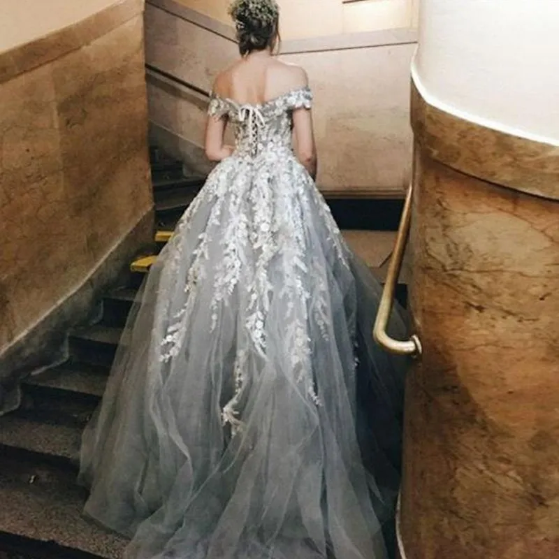 

Romantic Gray Lace Tutu Prom Gowns 2019 Off Shoulder A-line Princess Long Evening Gowns Abiye Formal Dresses Vestidos De Festa