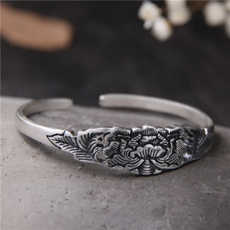 

S999 Sterling Silver Bangle Thai Silver Retro Carved Lotus Bracelet Female Models Open Bracelet for Mom Gifts
