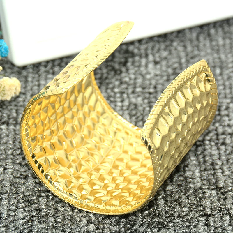 High Quality Big Bangle Women Alloy Bangle Luxury Fashion Personality