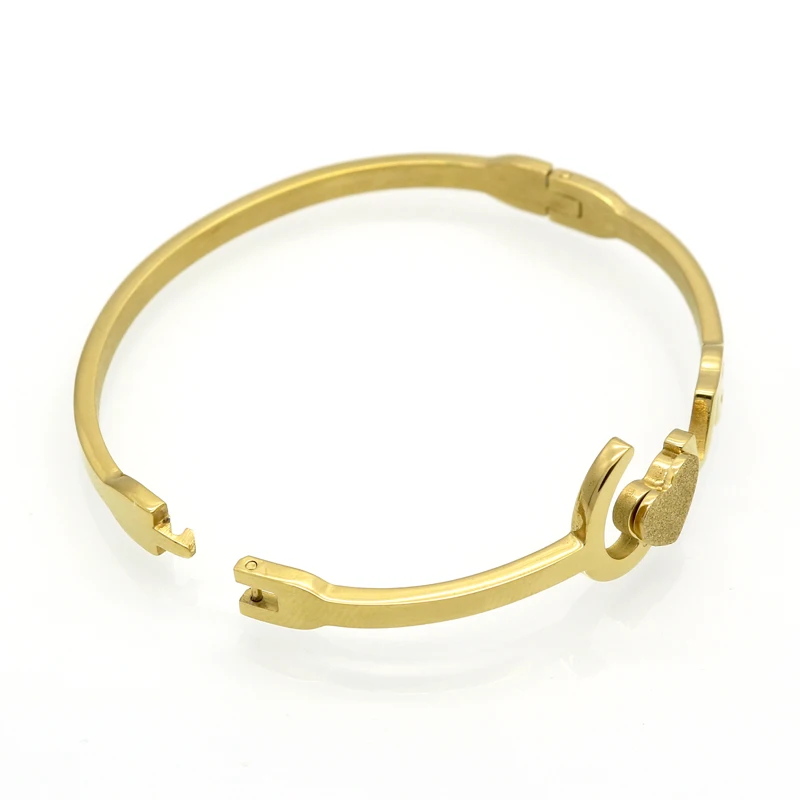Женский браслет с шармами Love золотого цвета подвеской в виде сердца|bracelets for|bracelets