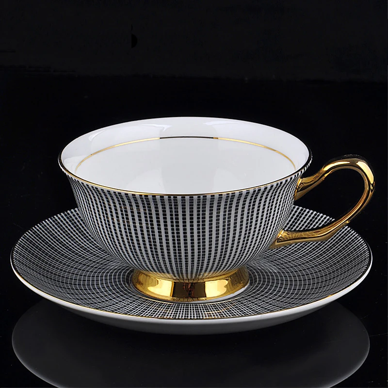 Yefine керамики творческий подарок Европейский Royal bone china Кофе Кружки Чай чашки