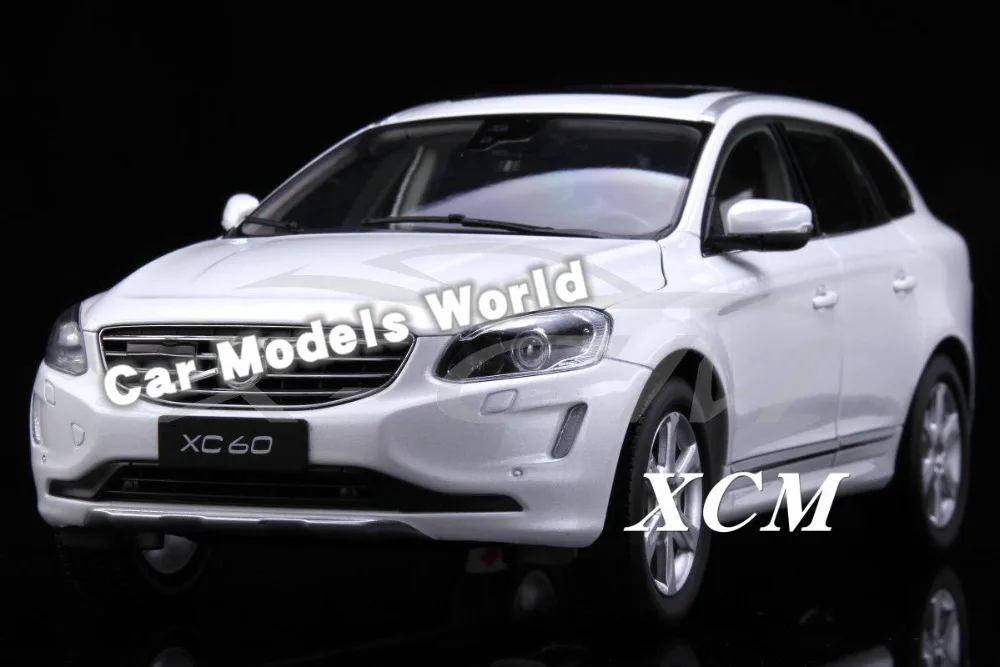 

Diecast Car Model for XC60 1:18 (White) + SMALL GIFT!!!!!!!