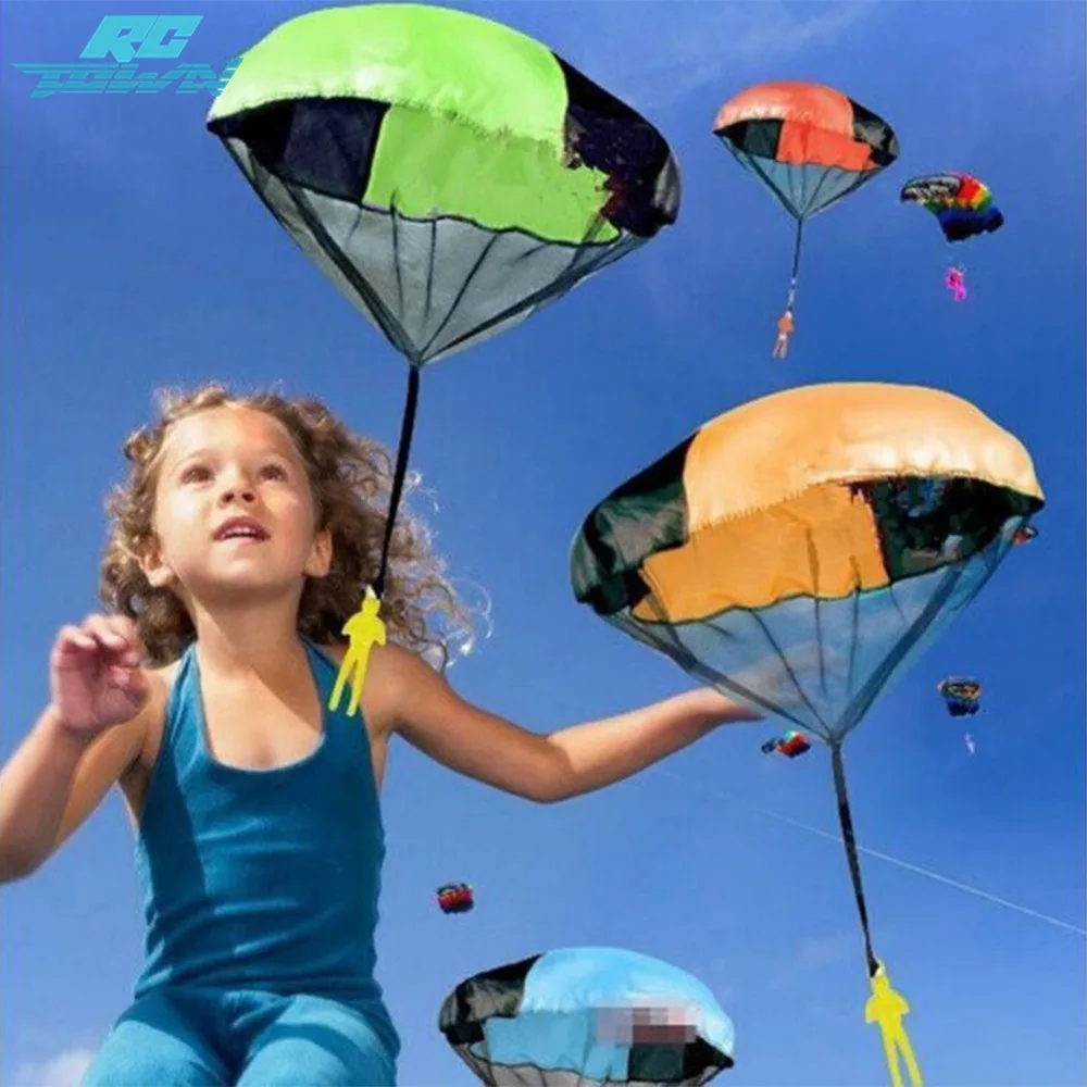 

RCtown Interesting Hand Throw Parachute Toy Free Skydiver Parachute for Kids Random Color zk25