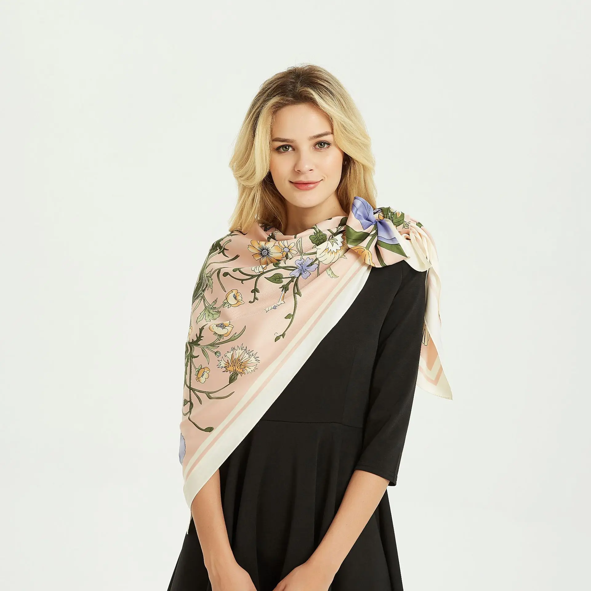 2019 роскошный саржевый шелковый шарф для женщин квадратная шаль с цветочным принтом большие хиджаб шарфы 130 см * 130 см шейный платок шарфы для