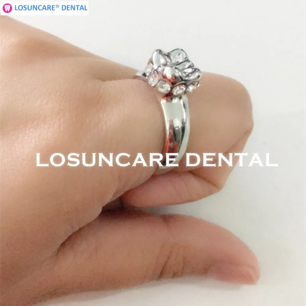 

LOSUNCARE 1pc Dental Clinic Gift Gold Silver Color Tooth Ring with Teeth Shape Decoration for Dentist Gift