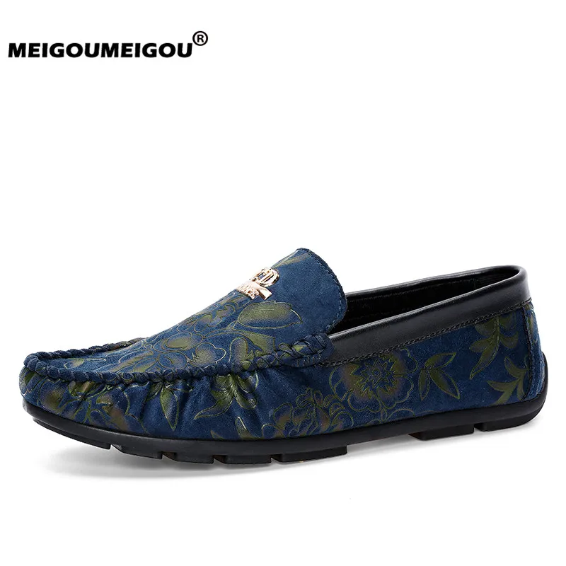 

MEIGOUMEIGOU Super Fashion Men Vulcanize Shoes Flower Pattern Sneakers Soft & Light Men Moccasins Unique Flats Male Bean Shoes