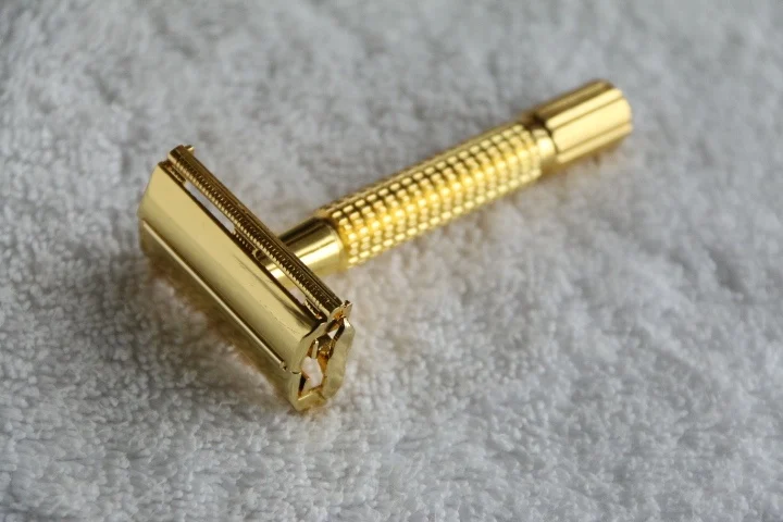 Франк бритье-двойная Безопасная бритва золотого цвета+ бесплатное лезвие+# FS-9306A