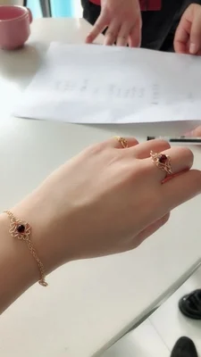 amber (1)