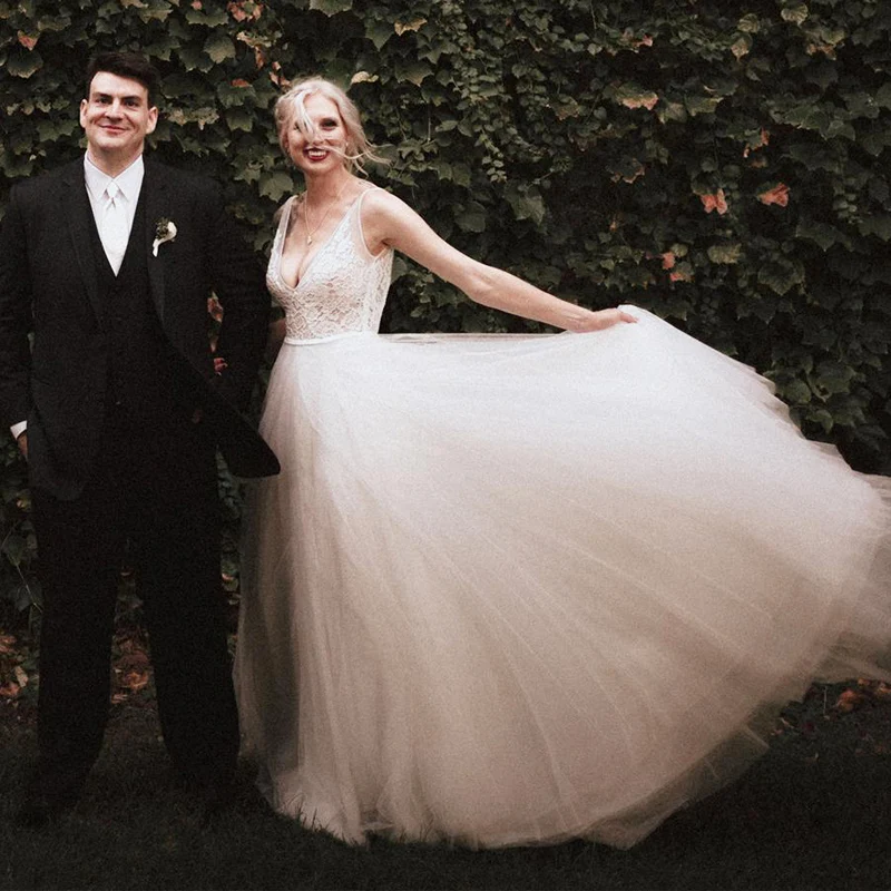 

SOFUGE A Line Wedding Dress Plus Size 2019 Vestido De Noiva Princesa Sexy Bridal Dresses Lace Top Boho Wedding Dress Deep V-Neck