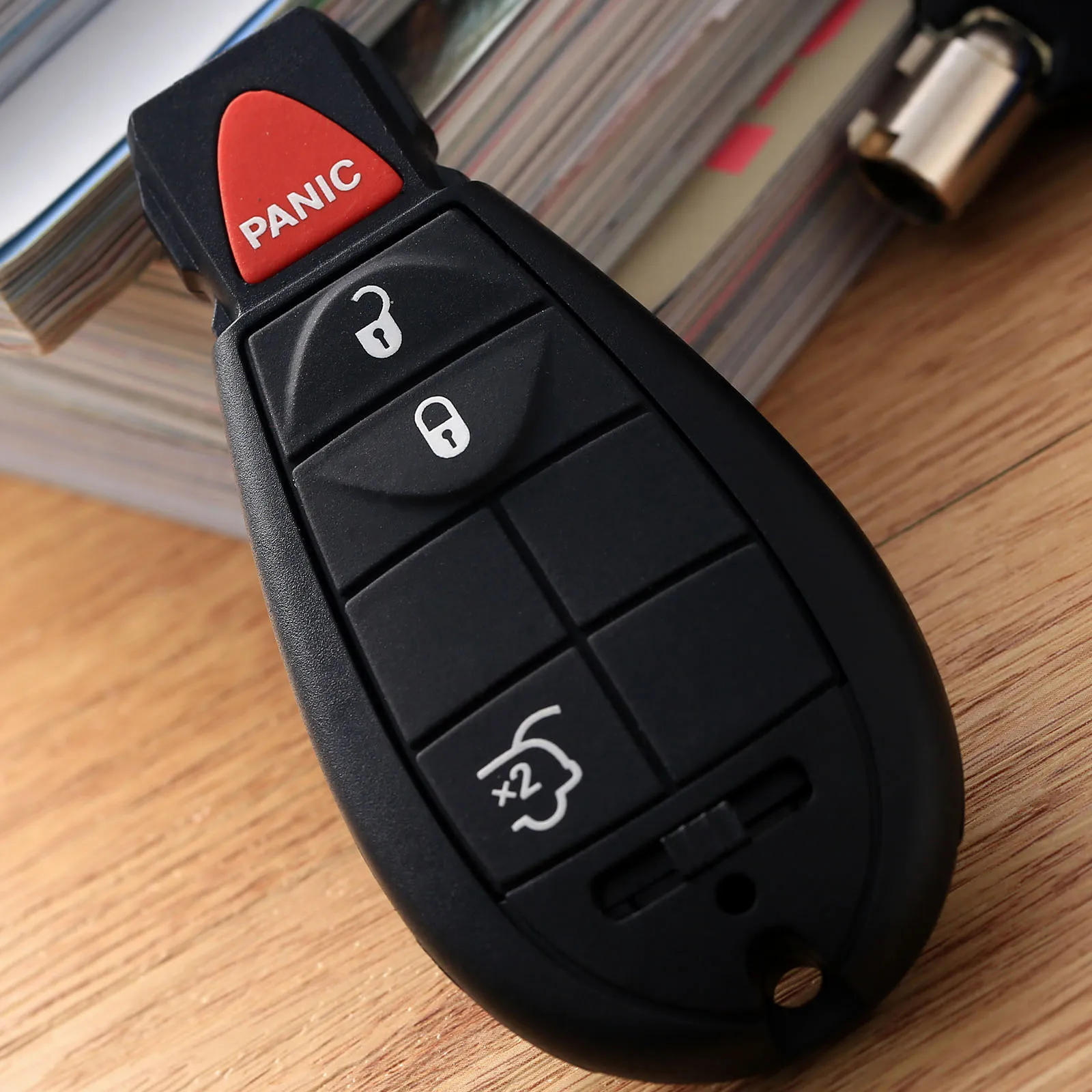 

4 Buttons Replacement Car Remote Key Fob Keyless Entry Transmitter Uncut Blade Key for Jeep Commander Grand Cherokee 2008-2010