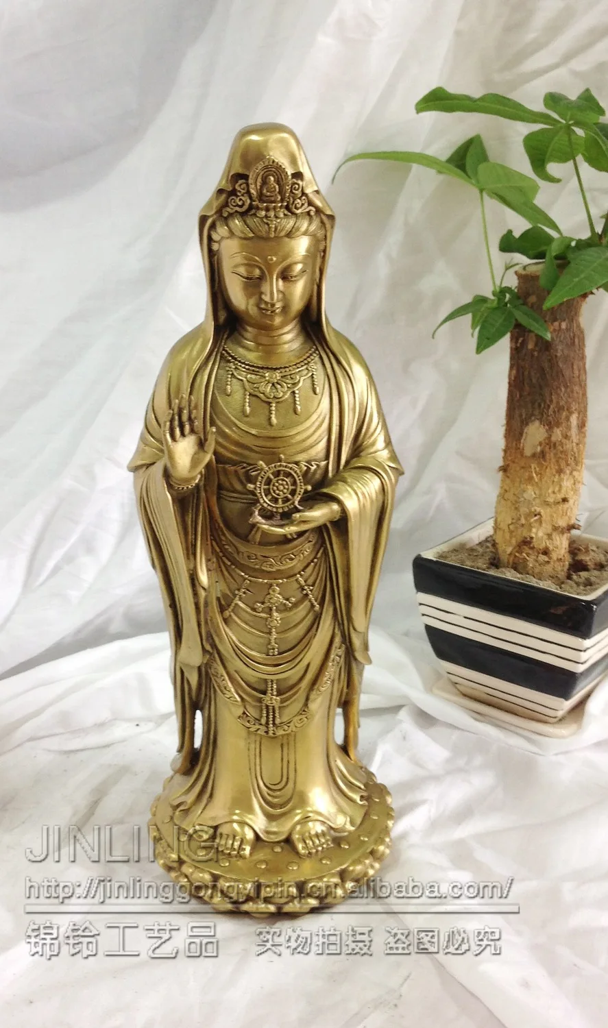 Chinese Religious Boutique Cooper Guanyin Bodhisattva Statue Brass Kwan