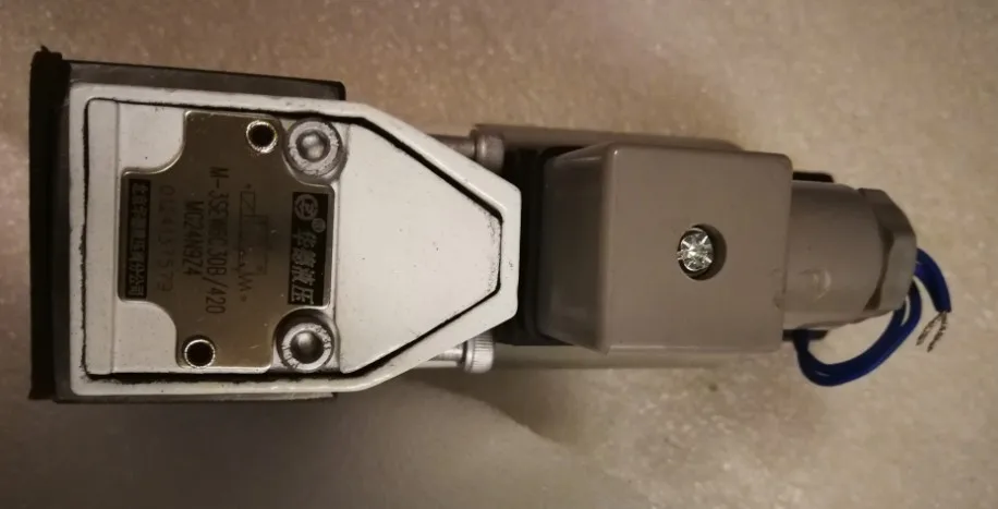 Клапан HUADE M-3SEW6C30B/420MG24N9Z4 гидравлический клапан