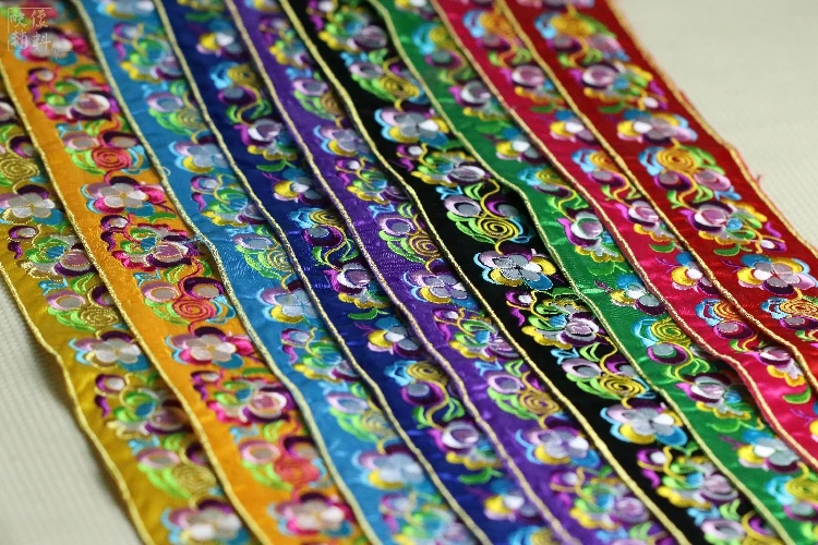 

6CMx5yard High quality webbing National wind Hand embroidery lace Polyester Woven Jacquard Ribbon DIY Clothing Accessories