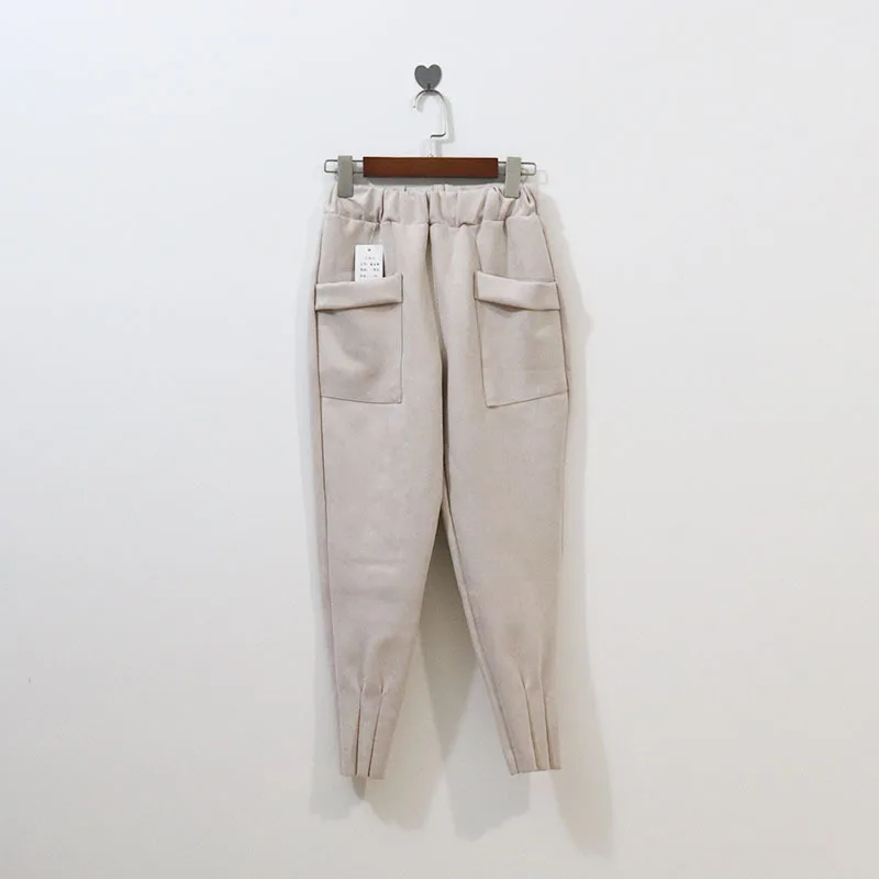 Trousers          (16)