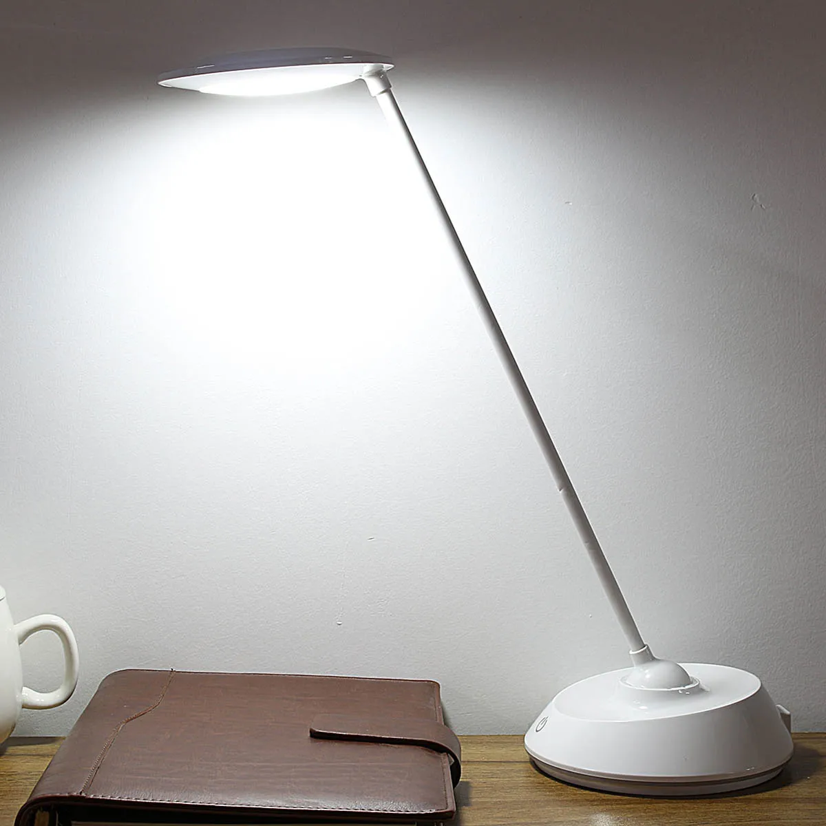 

5W Rechargeable LED Sensor Night Lighting 3 Level Dimmable Table Desk Reading Light Eye-Protection Lamp 360 Degree Rotation