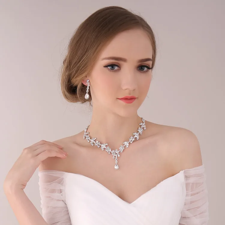 2016 New Fashion Silver Teardrop Crystal Bridal Jewelry Sets Trendy