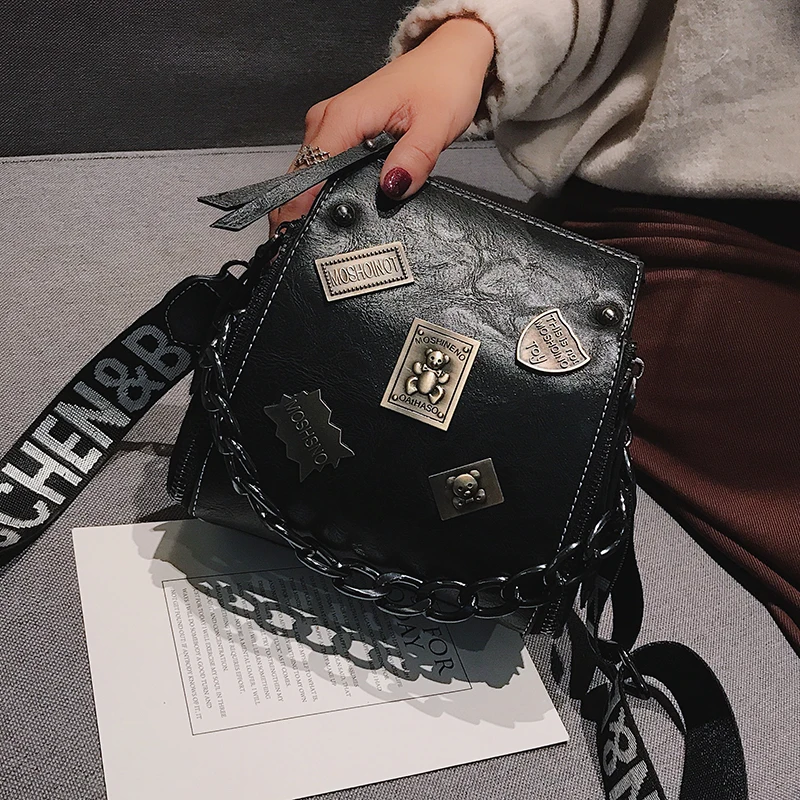 Modo Del In Borse Nero Dell'annata Piazza Metallo Appliques Sacchetto Spalla colore brown Borsa Lampo Solido Lettera Crossbody Di Catene Il Distintivo Delle Rosa borgogna Donne Cinghia Della Chiusura xTwCdq5