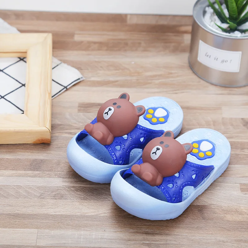 Blue Bear Летние Мальчики Женские Тапочки Дети мягкого ПВХ Обувь с нескользящей мягкой подошвой детские, для малышей младенцев Baotou дети мультфильм Животные Тапочки - Цвет: Blue Bear