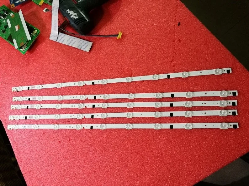 

5 PCS/lot UA32F4088AR Ue32f5000 UA32F4000AR LED backlight bar D2GE-320SC0-R3 2013SVS32H 9 LEDs 650mm