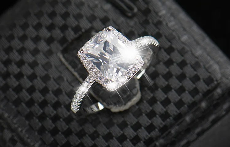 Новая большая акция 2ct Настоящее 925 Серебряное кольцо элемент с имитацией циркония кольца для женщин оптом свадебные украшения для помолвки