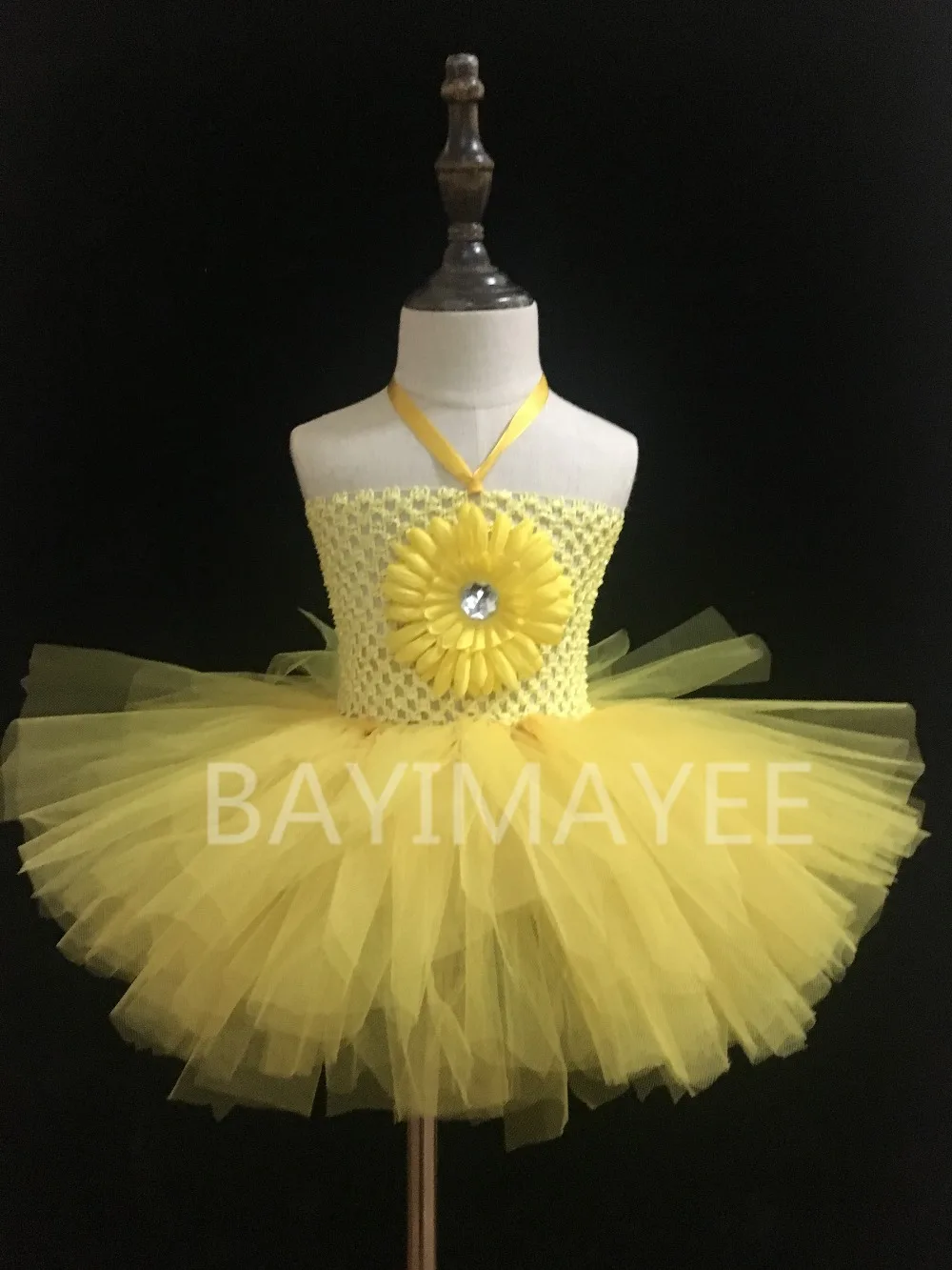 Рисунок 5 - Красочное детское вязаное платье-пачка