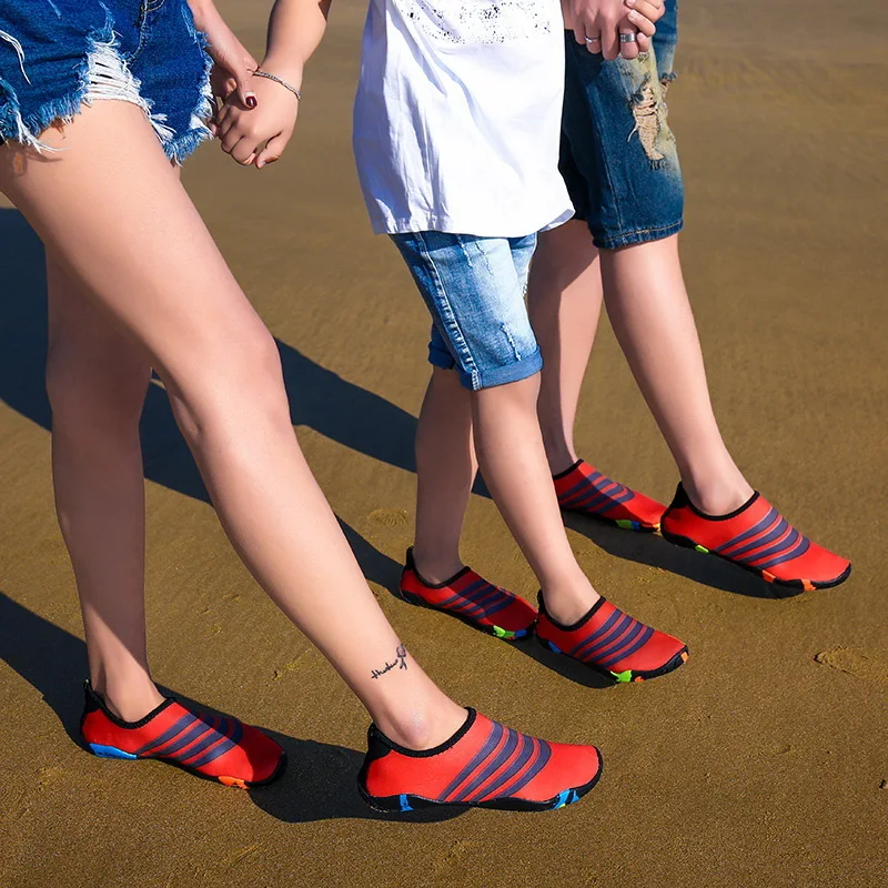 الصيف عشاق Auqa أحذية القدم السباحة أحذية ماء الشاطئ الغوص في الهواء الطلق المنبع zapatos موهير أحذية رياضية النساء الرجال الصيف عشاق Auqa أحذية القدم السباحة أحذية ماء الشاطئ الغوص في الهواء الطلق المنبع zapatos موهير أحذية رياضية النساء الرجال