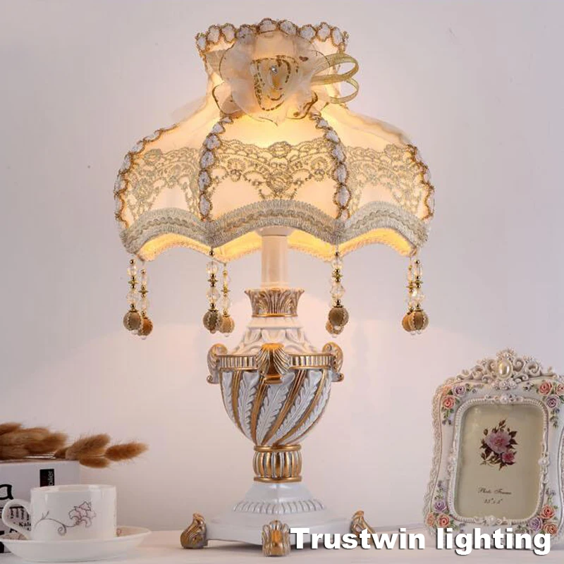 Роскошный Европейский дворцовый Настольный светильник, светильник для спальни, прикроватный Свадебный классический европейский стиль, настольный светильник с тканевым абажуром