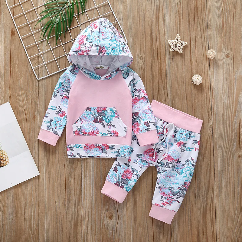 Комплект одежды для новорожденных девочек, коллекция года, весенние модные комплекты из 2 предметов с цветочным рисунком милые топы с капюшоном+ штаны, одежда для маленьких девочек, комплекты