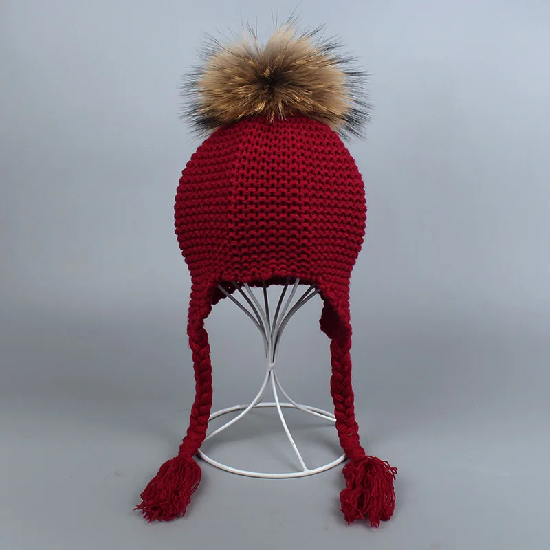 Детская забавная зимняя вязаная шапка кепки для обувь девочек два шляпа с помпоном с натуральным мехом енота помпоном Skullies шапочки Bone Gorras - Цвет: Wine Red 1 Pom