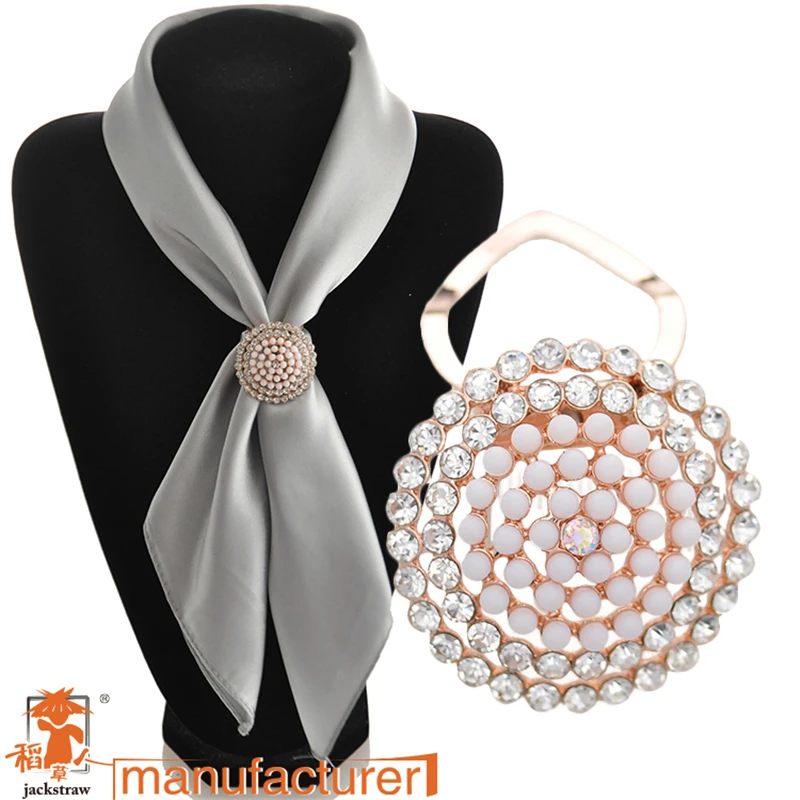 

2018 Newest Accessories round rhinestone silk scarf buckle fashion enamel brooch Luxury wedding cape clip