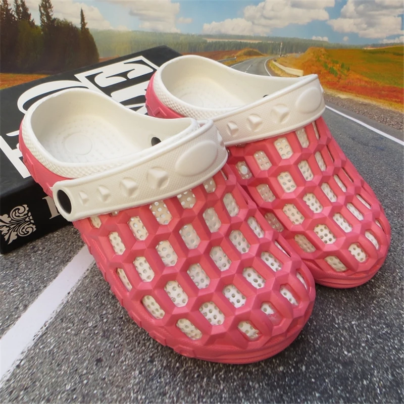 

Mazefeng 2018 New Trend Summer Women Casual Sandals Hollowed Out Women Garden Shoes Breathable Ladies Garden Shoes Slip-on