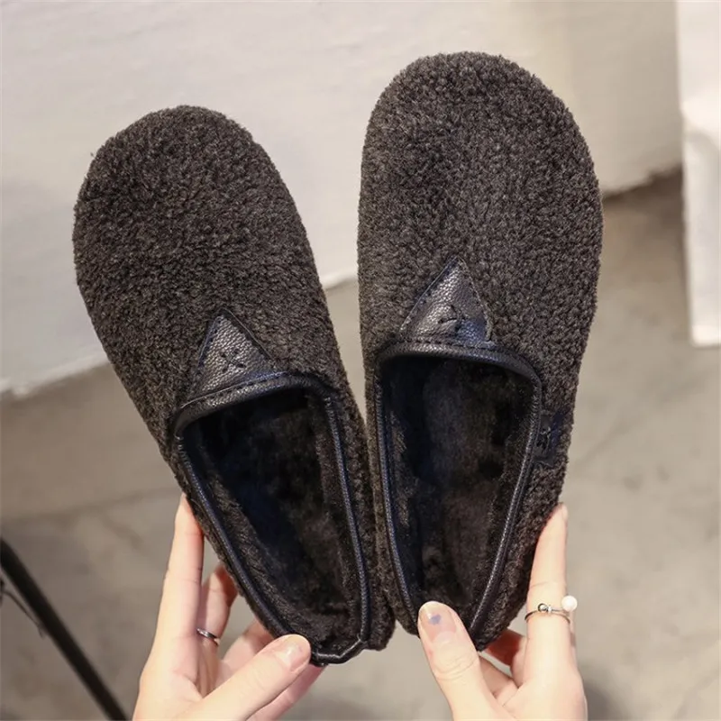 

COOTELILI Woman Flats Loafers Slip on Shoes For Women Soft Warm shoe Casual Round Toe Ladies Oxfords With Plush Black 35-42