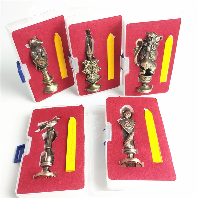 

Hot Harri Potter Hogwarts Gryffindor Ravenclaw Seal Stamp Figure Collect Toy Harri Potter Slytherin metal Seal Toy Gifts for Kid