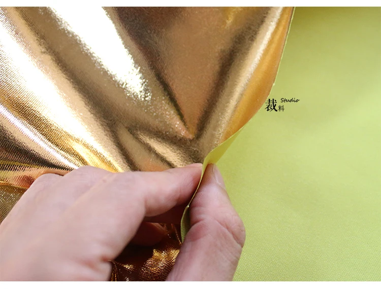 ТПУ искусственная кожа мягкий яркий золотой зеркальный эластичный дизайнерский материал для patchwork ворка Базен riche getzner tissus telas por metros