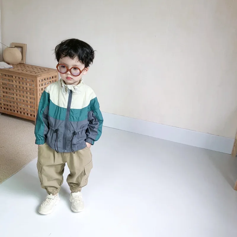 Новые осенние куртки для детей ясельного возраста ветровка в Корейском стиле для маленьких мальчиков детская одежда модная верхняя одежда