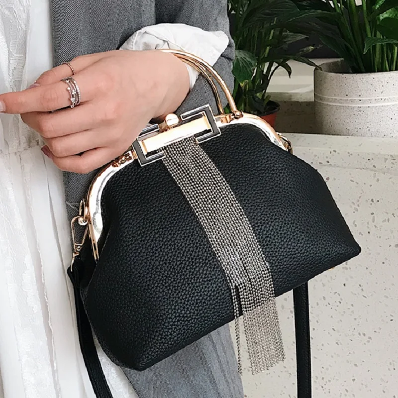 

Luxury Perfume Bottle Shoulder Bags Small Women Messenger Bags Clip Tote Bag Chain Tassel Quilted Designer Handbags Leather Bag