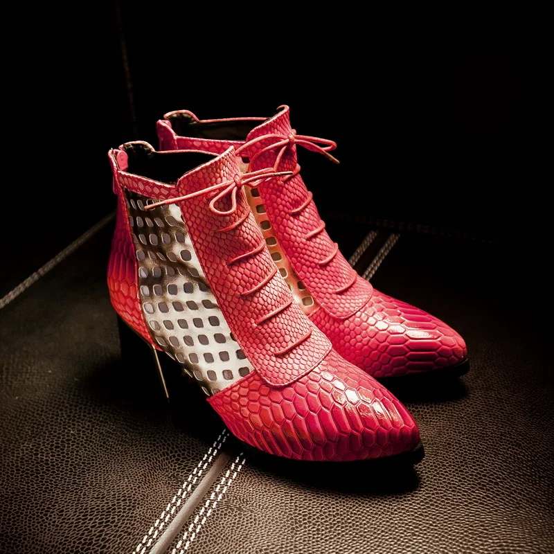Модные ботильоны полусапожки на Высоком толстом каблуке со змеиным принтом и перекрестной шнуровкой осенние ботинки с острым носком зимняя женская обувь botas muje