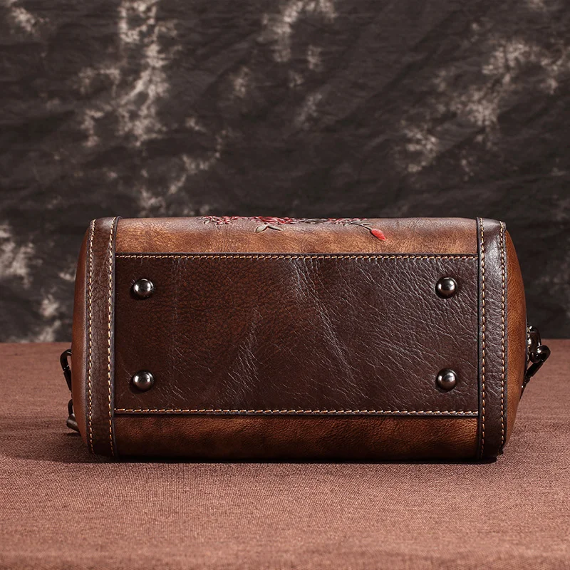 AETOO Leather vintage women's handbag, casual head-layer cowhide pillow bag, head-layer cowhide one-shoulder slanted women's bag