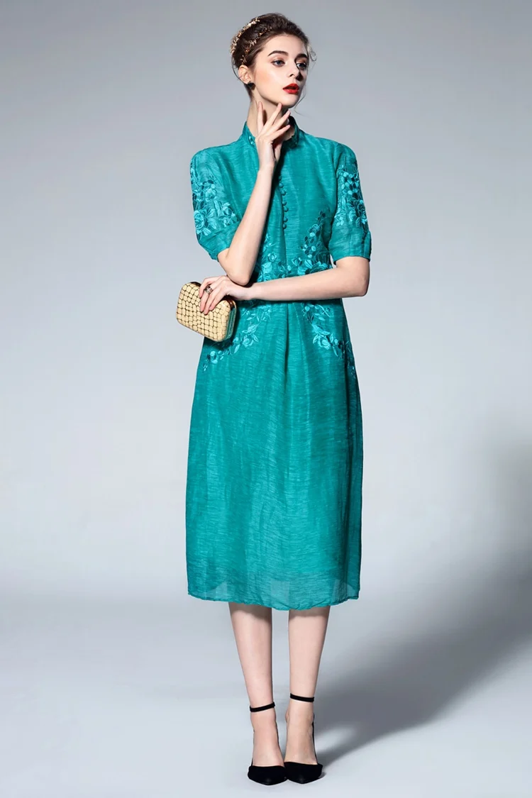 Grey Vintage Embroidery Stand Collar Shift Dress (2)