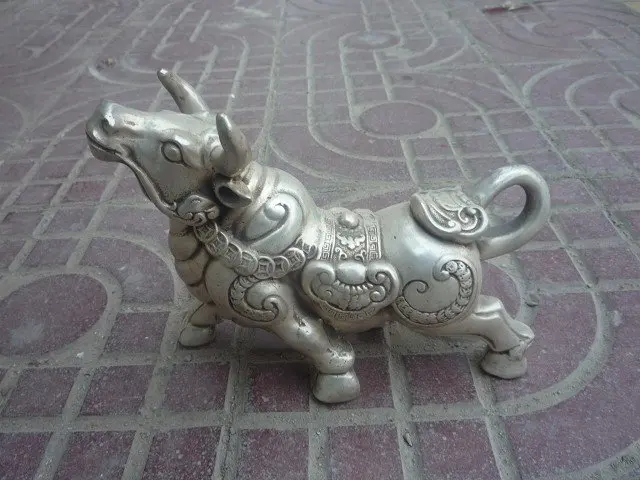 

Old 18C Tibet Silver Running Bull Statue/ Sculpture,wonderful design,best collection&adornment,free shipping