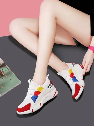 

2019 new spring Korean version of the versatile casual shoes black inside the increased mesh old shoes.