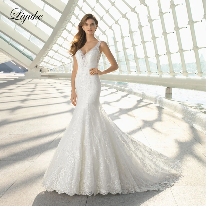 

Liyuke Deep V-Neck Mermaid Wedding Dresses Sleeveless Marvelous Beaded Lace Backless Court Train