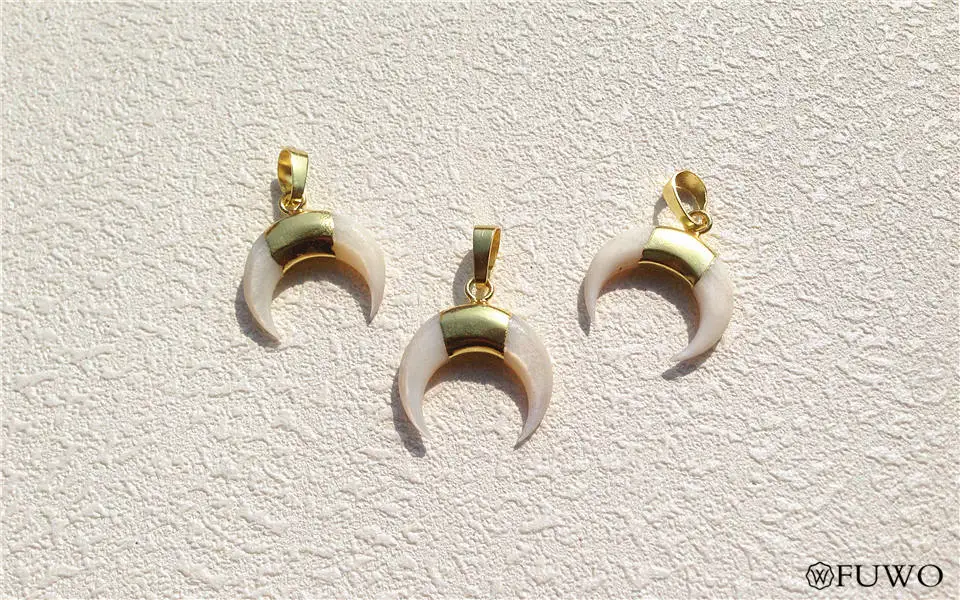 Natural Shell Double Horn Pendants 8