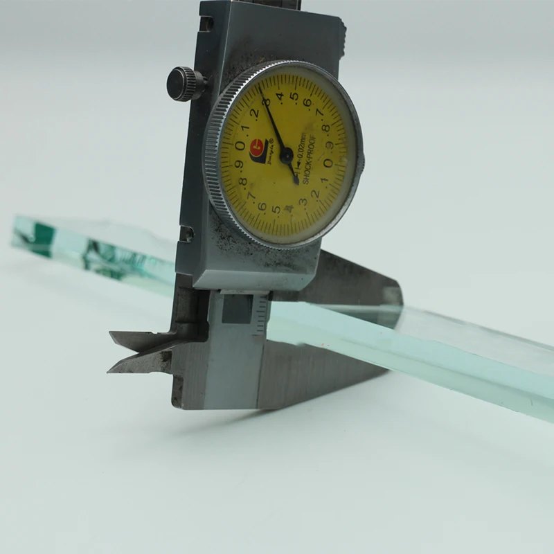 GHIXACTO Glass Edge Cut Running Pliers Glass Tile Plier Glass Breaking When finish cutting Suitable for Glass Thickness 3~8mm GHIXACTO Glass Edge Cut Running Pliers Glass Tile Plier Glass Breaking When finish cutting Suitable for Glass Thickness 3~8mm