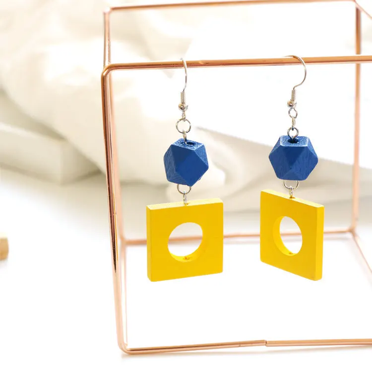 

IF YOU 2019 New Korean Women Wooden Earrings Jewelry Fashion Round Beads Girl Drop Long Dangle Earrings Mujer Party Accessories