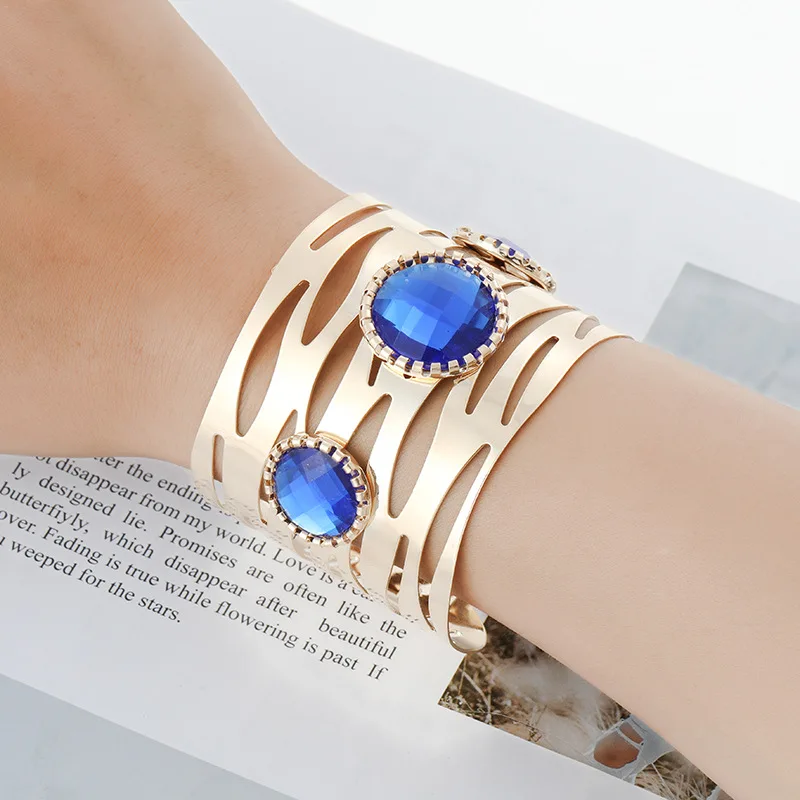 LZHLQ трендовый покрытие металлом широкий браслет Макси открытие круглые украшения с синим камнем браслет женский геометрический полый браслет из манжеты