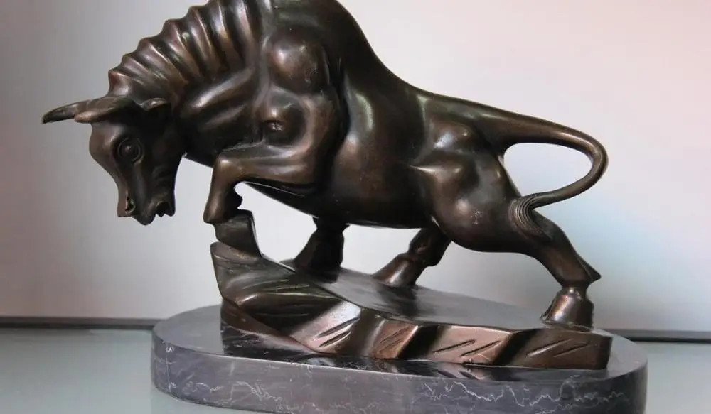 

China Furniture Decoration Bronze Copper Feng Shui OX Bull Art Statue on Marble