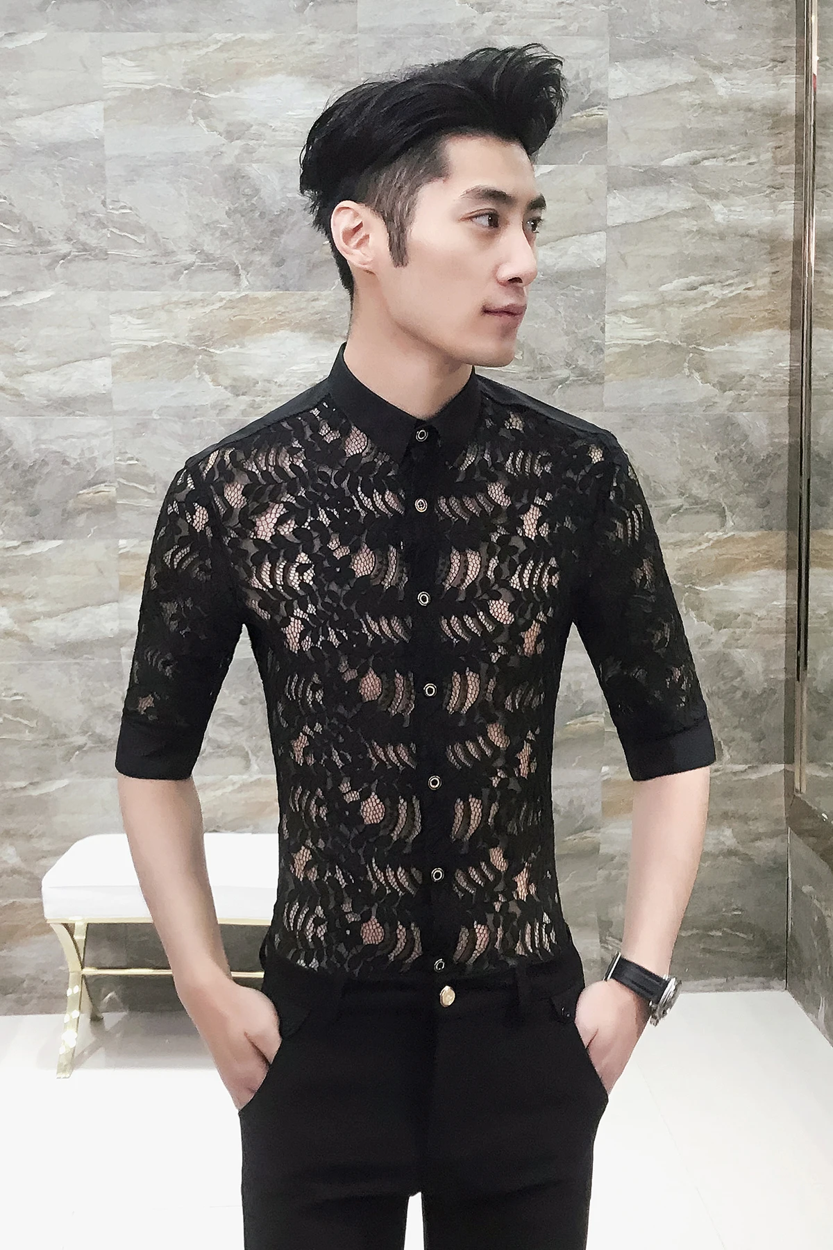 

2019 new Korean version of the lace sleeve shirt men's self-cultivation five-point sleeve hair stylist free ironing shirt overal